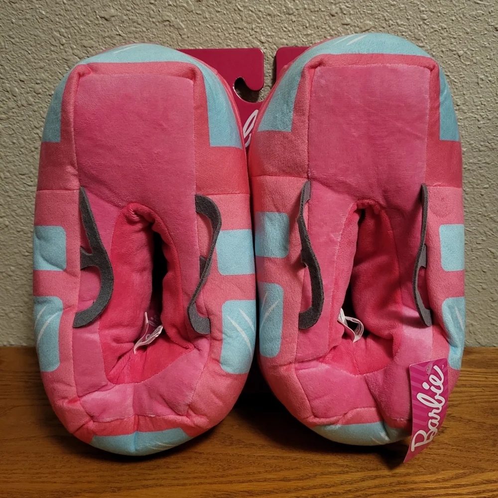 NWT Mattel Barbie Pink Camper Slippers Size L (9 - 10)
